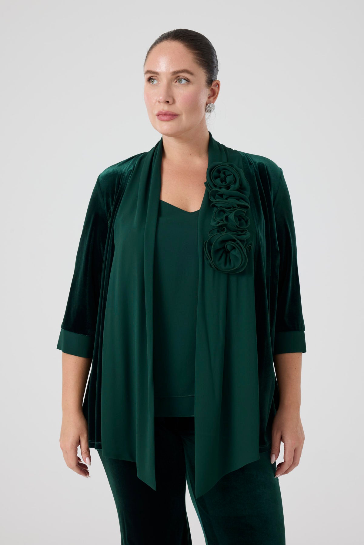 Şifon Garnili Burgu Çiçek Detaylı Ceket Kadife Pantolon 3'lü Takım - Zümrüt