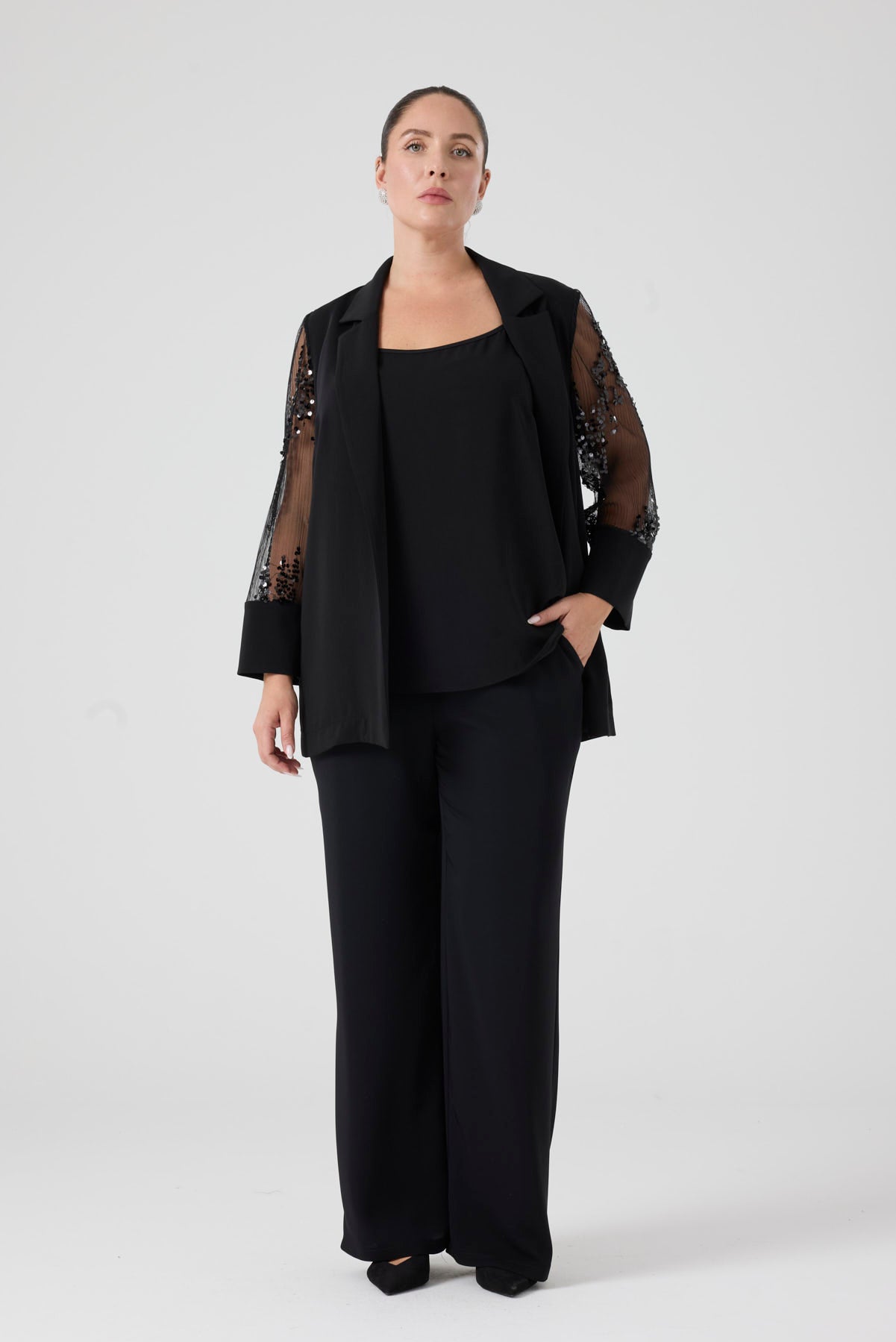 Kol Detaylı Üçlü Takım Siyah