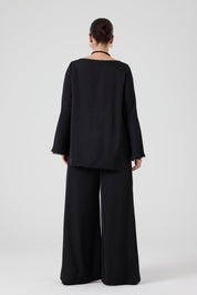 Volanlı Bluz - İşlemeli Yırtmaçlı Pantolon İkili Takım Siyah