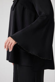 Volanlı Bluz - İşlemeli Yırtmaçlı Pantolon İkili Takım Siyah