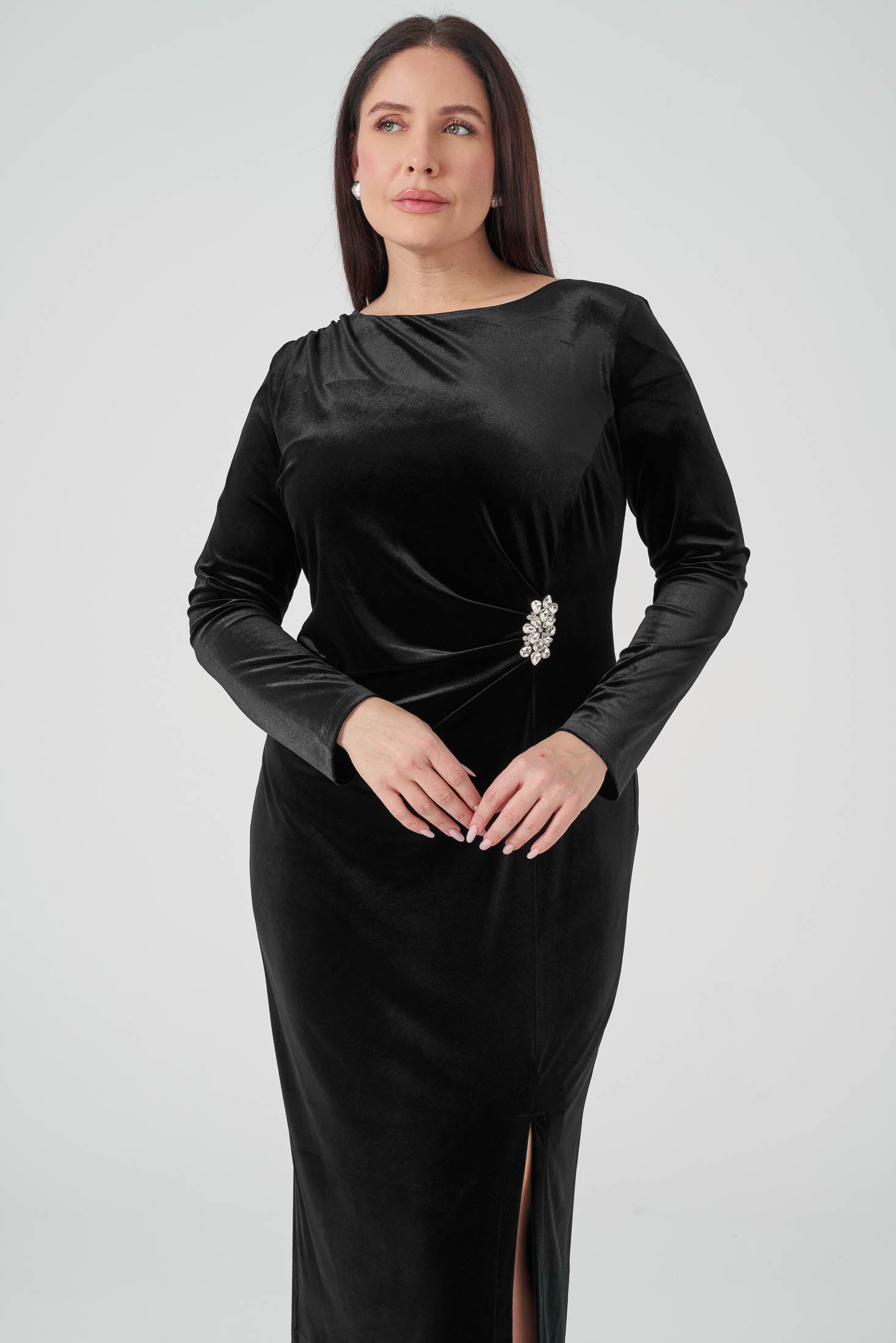 Taş Detaylı Slim Fit Kadife Elbise