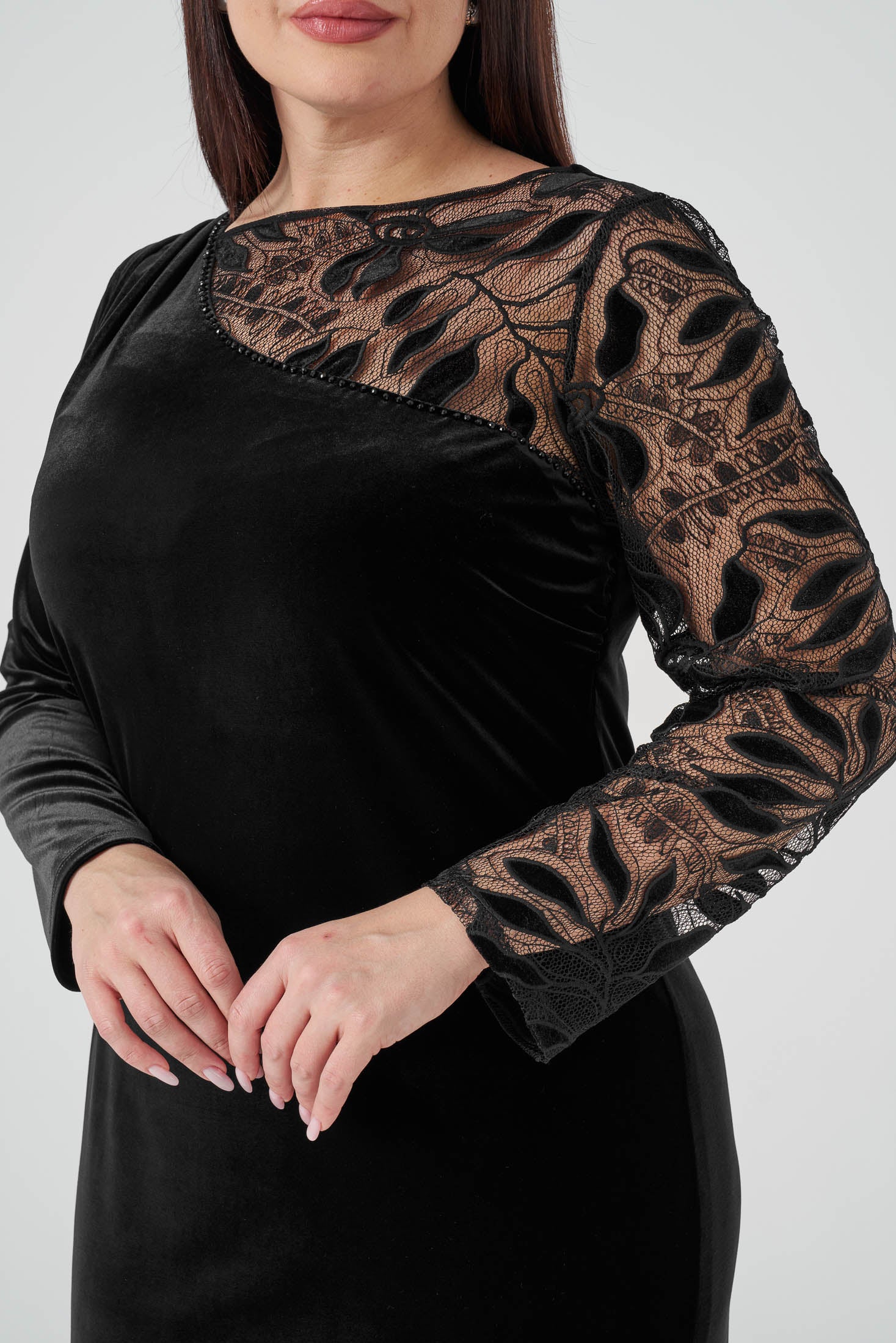 Kolu Dantelli Kadife Fit Elbise Siyah