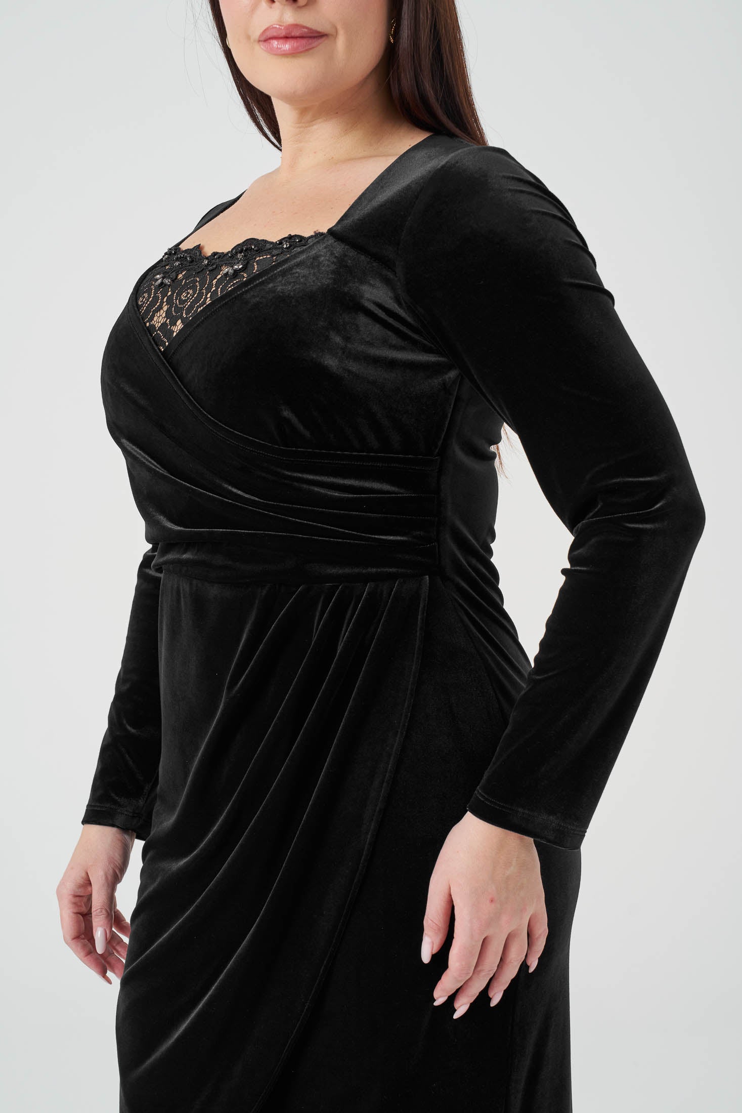 Yakası Dantelli Kruvaze Kadife Elbise Siyah