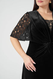 Kolları Dantelli Maxi Boy Kadife Elbise Siyah