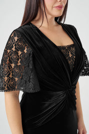 Kolları Dantelli Maxi Boy Kadife Elbise Siyah