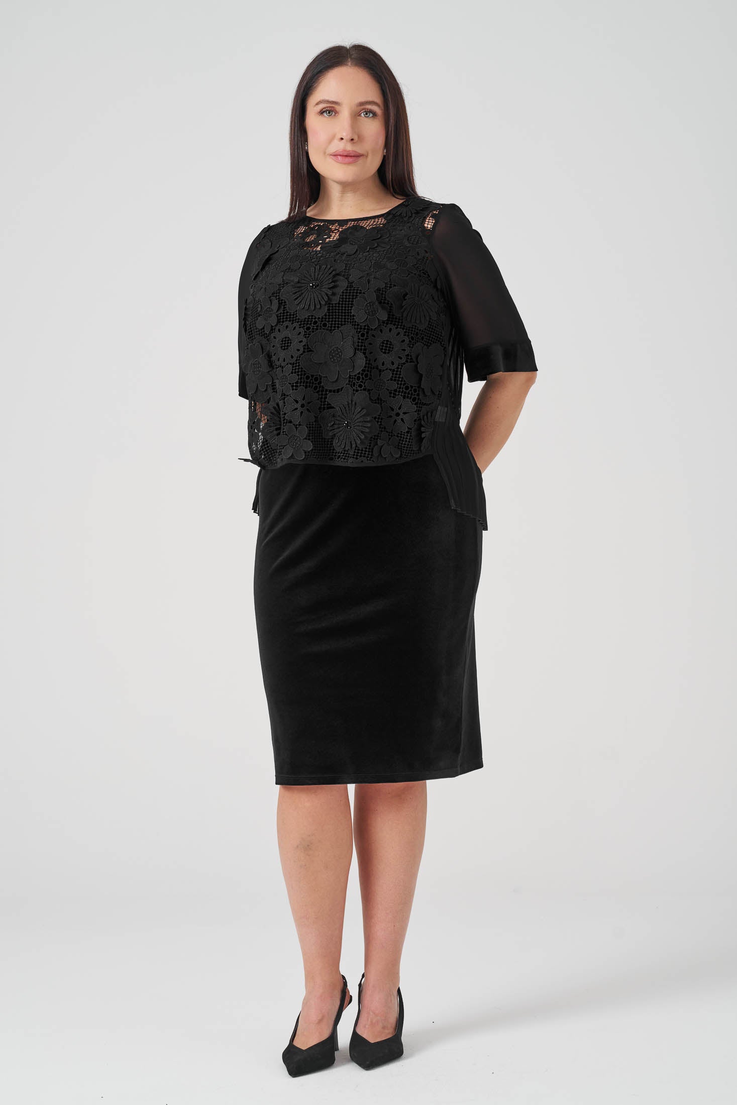 Üç Boyutlu Güpürlü Takım Siyah