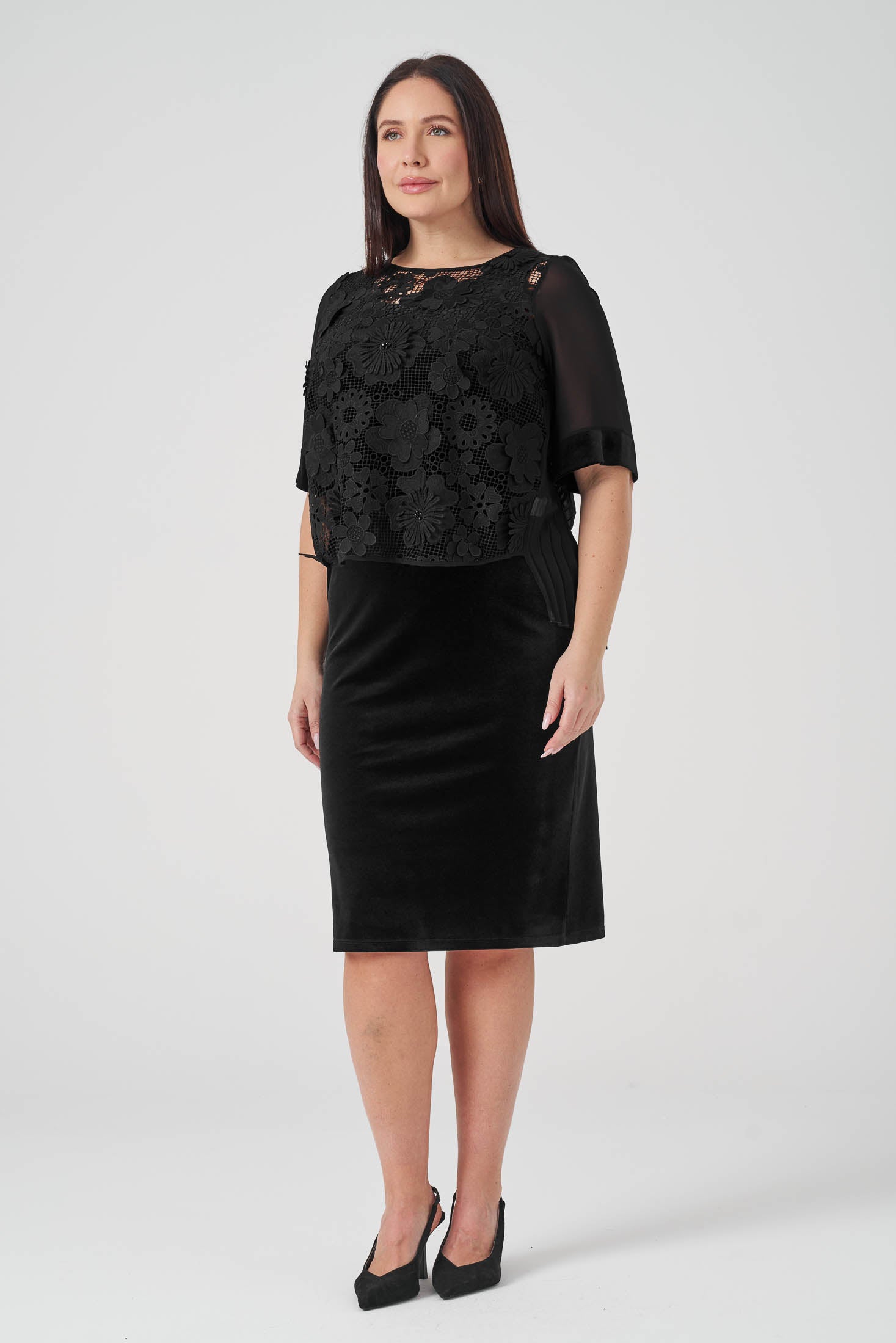 Üç Boyutlu Güpürlü Takım Siyah