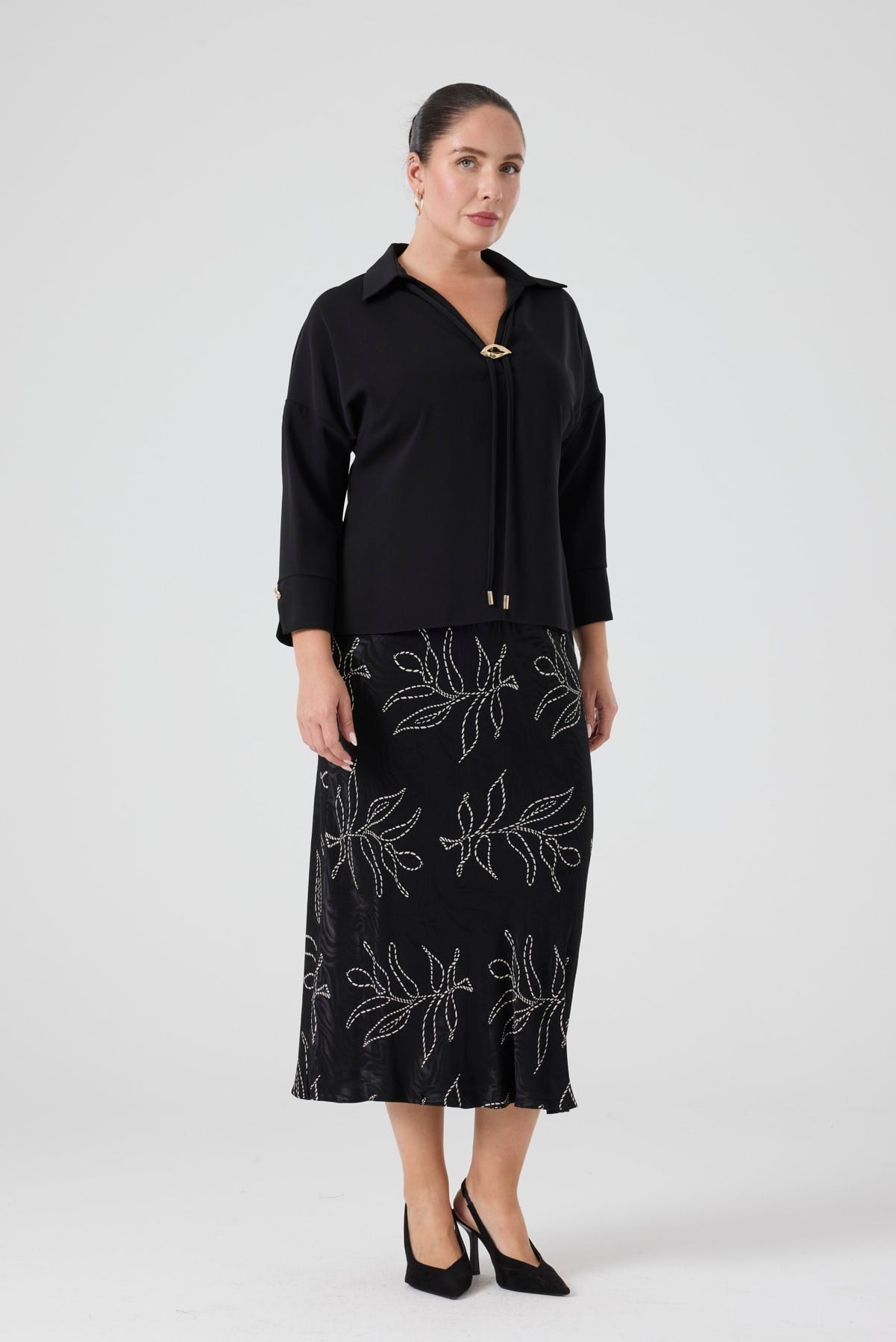 Jakarlı Viskon Verev Etek Siyah