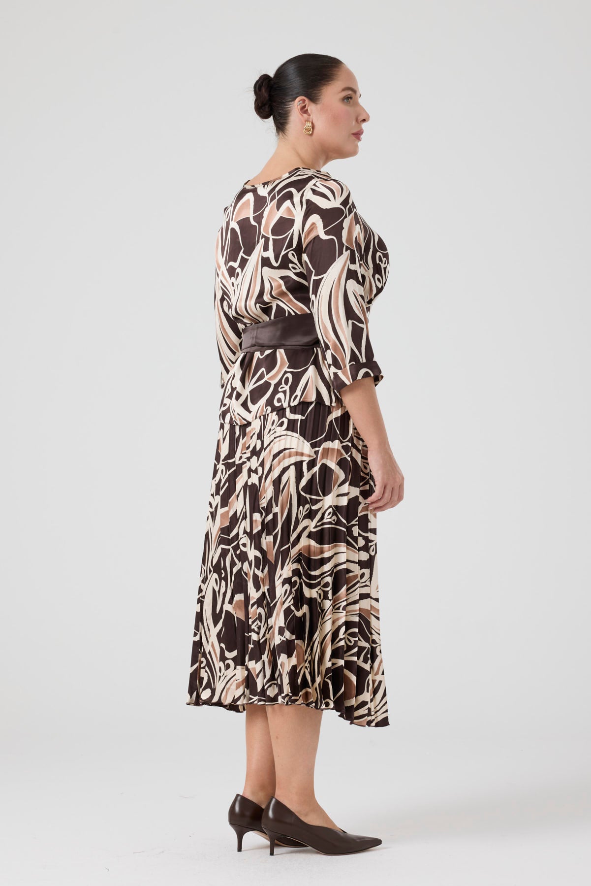 Eteği Piliseli Floş Viskon Takım Kahve