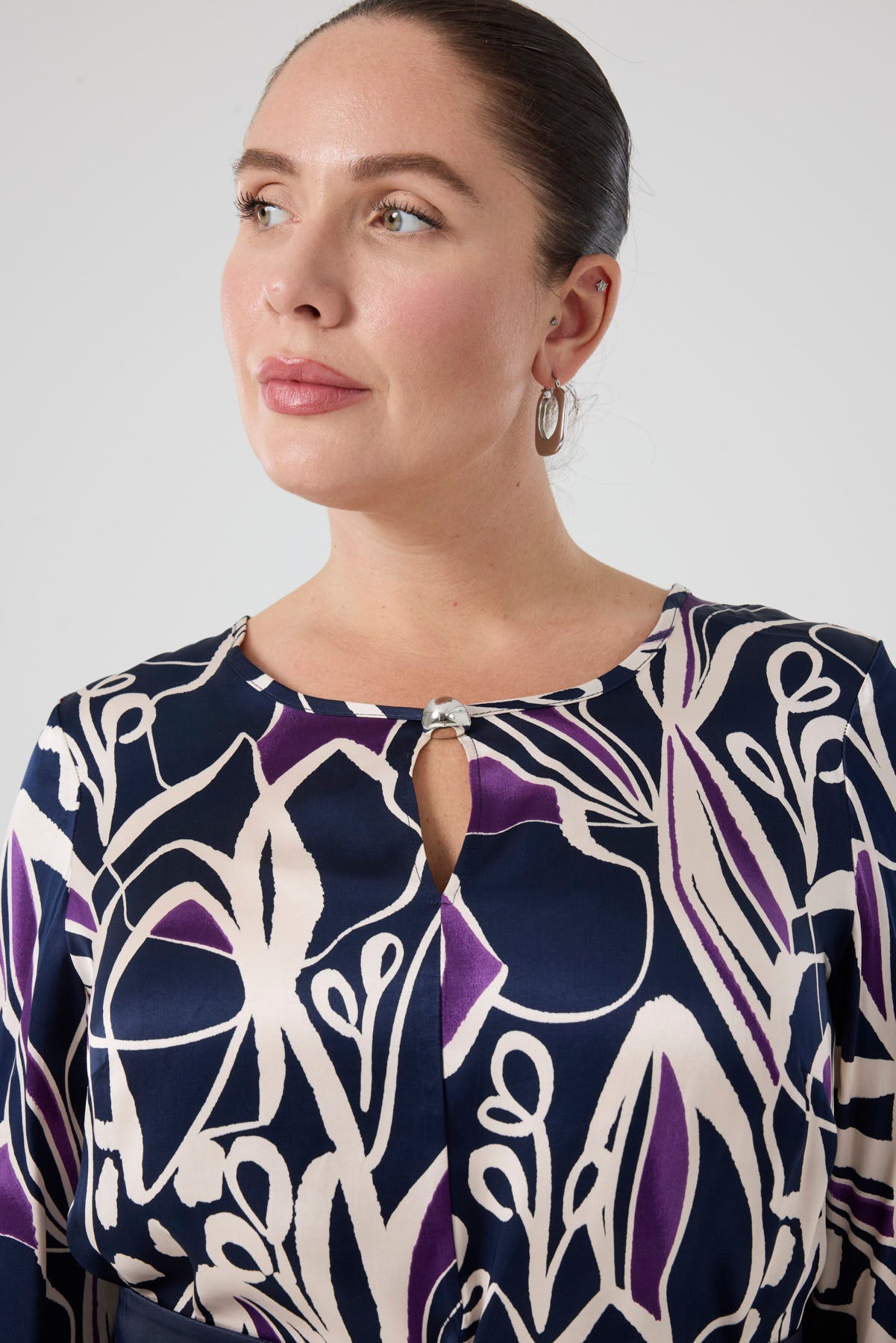 Eteği Piliseli Floş Viskon Takım Lacivert