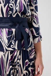 Eteği Piliseli Floş Viskon Takım Lacivert