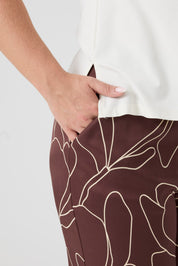 Desenli Pantolonlu Üçlü Takım Kahve