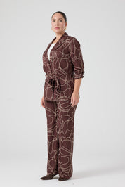 Desenli Pantolonlu Üçlü Takım Kahve