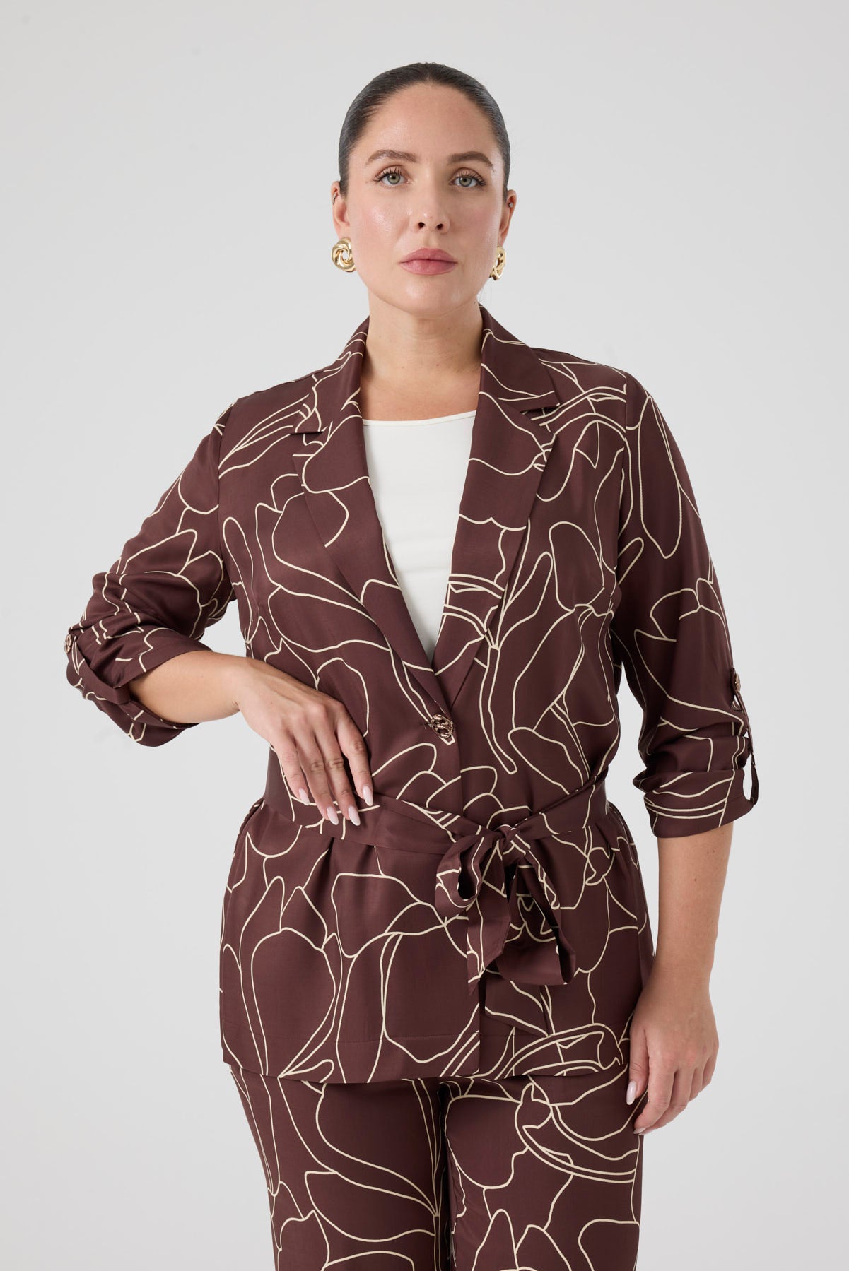 Desenli Pantolonlu Üçlü Takım Kahve