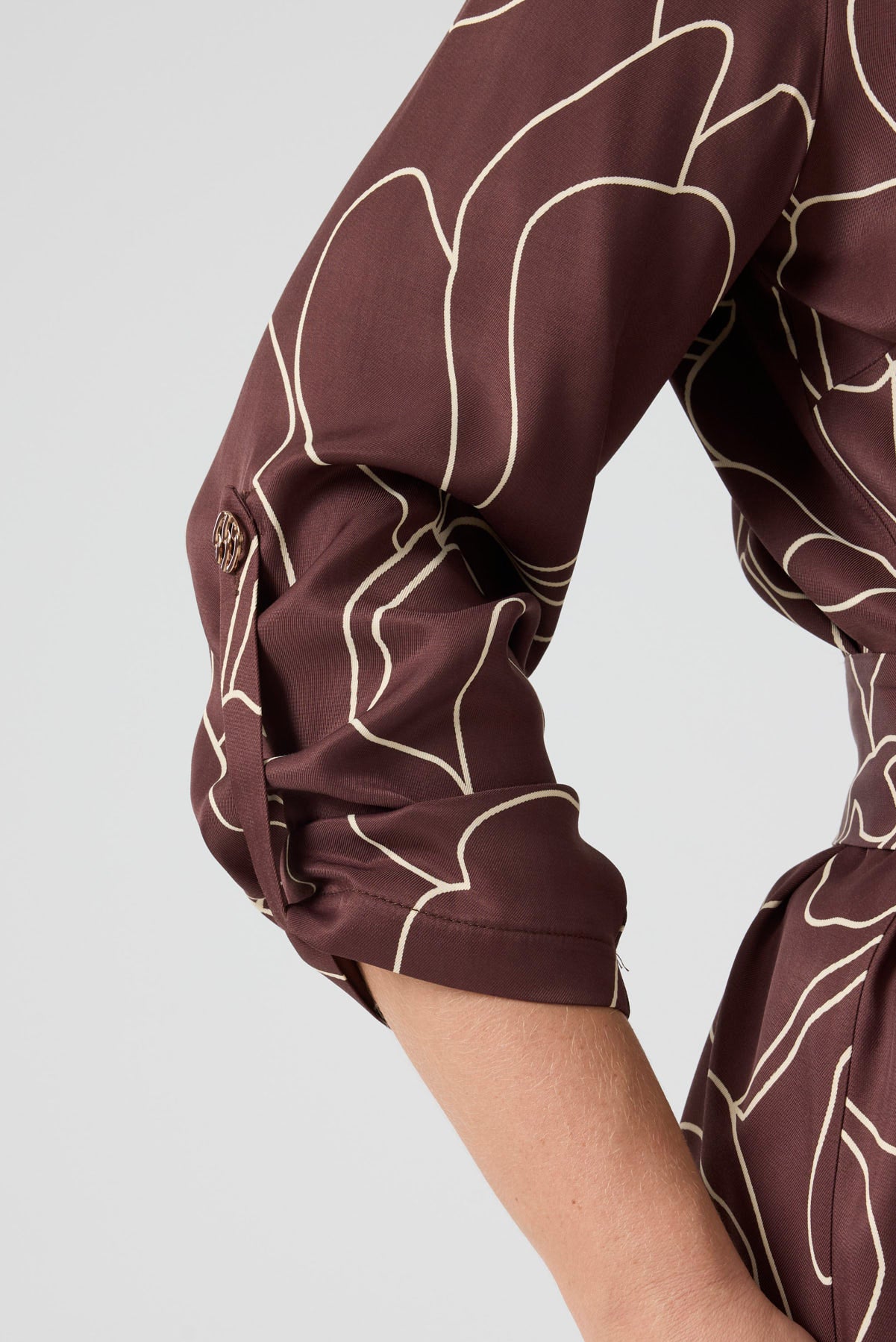 Desenli Pantolonlu Üçlü Takım Kahve