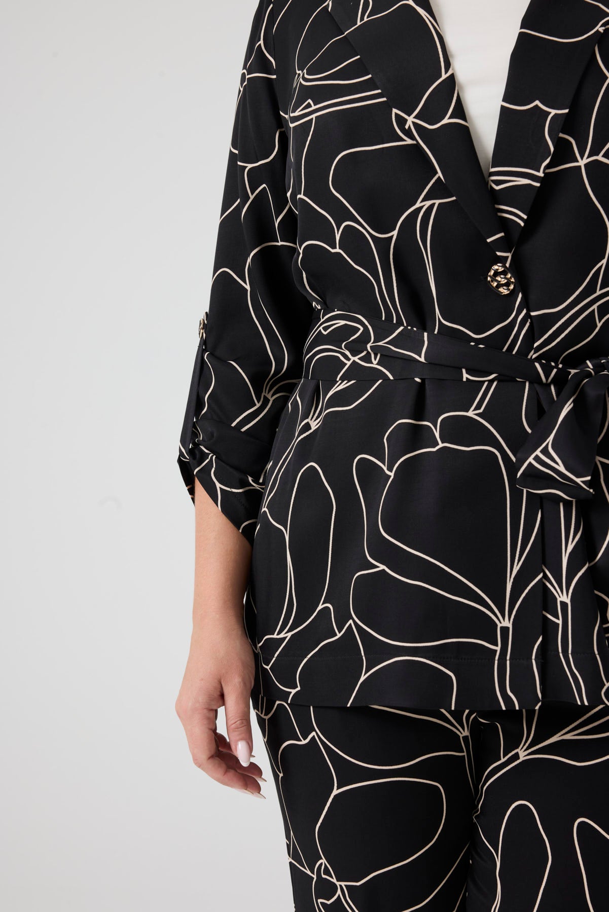 Desenli Pantolonlu Üçlü Takım Siyah