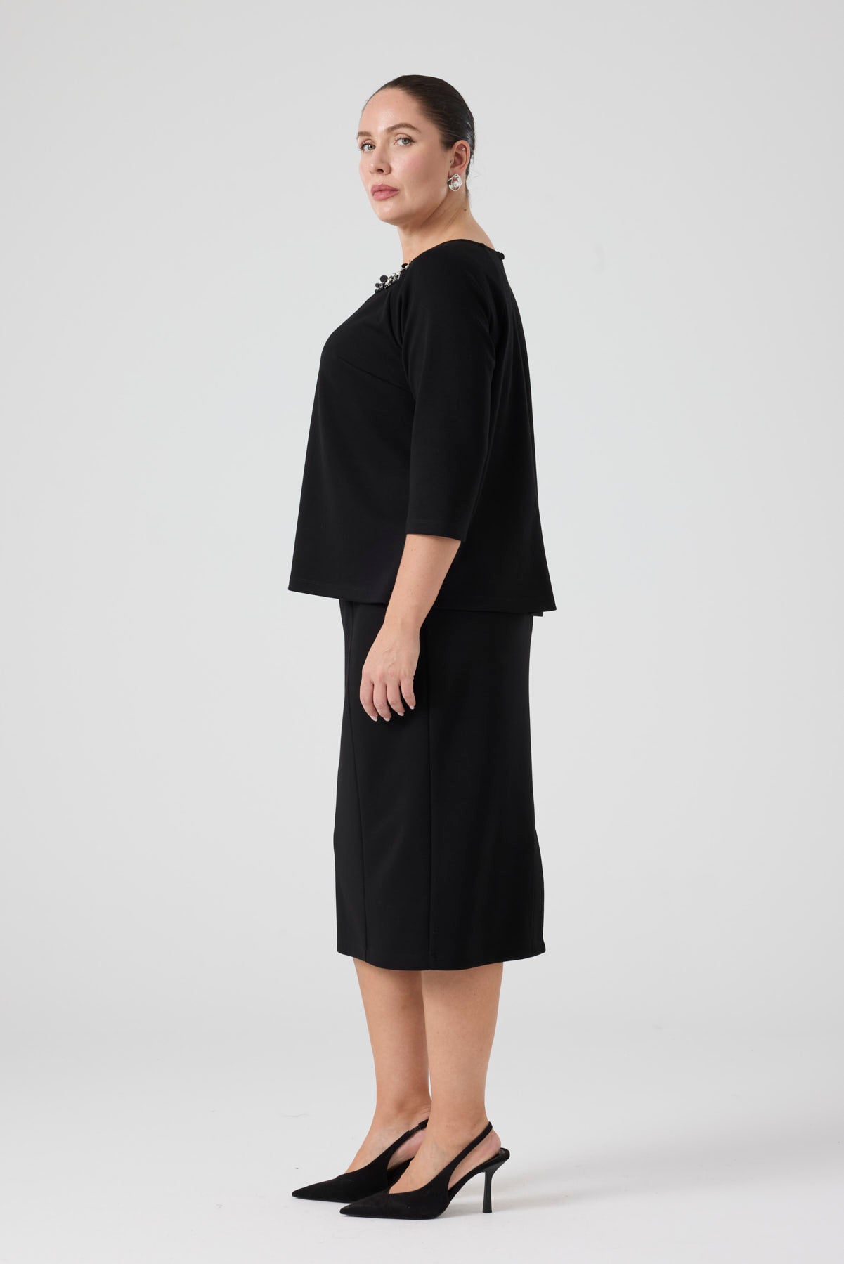 Yakası İşlemeli  Örme Etek Bluz Takım Siyah