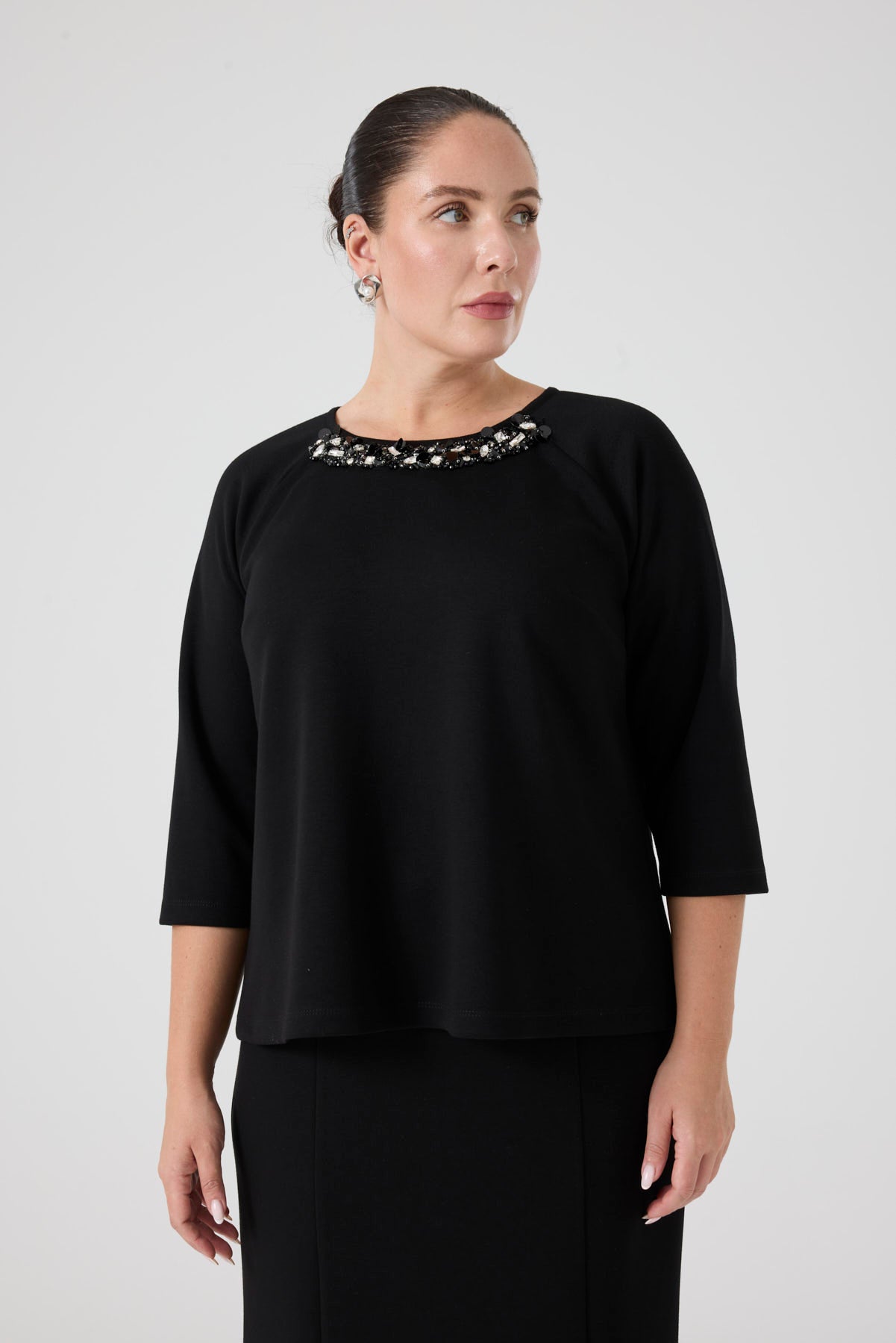 Yakası İşlemeli  Örme Etek Bluz Takım Siyah