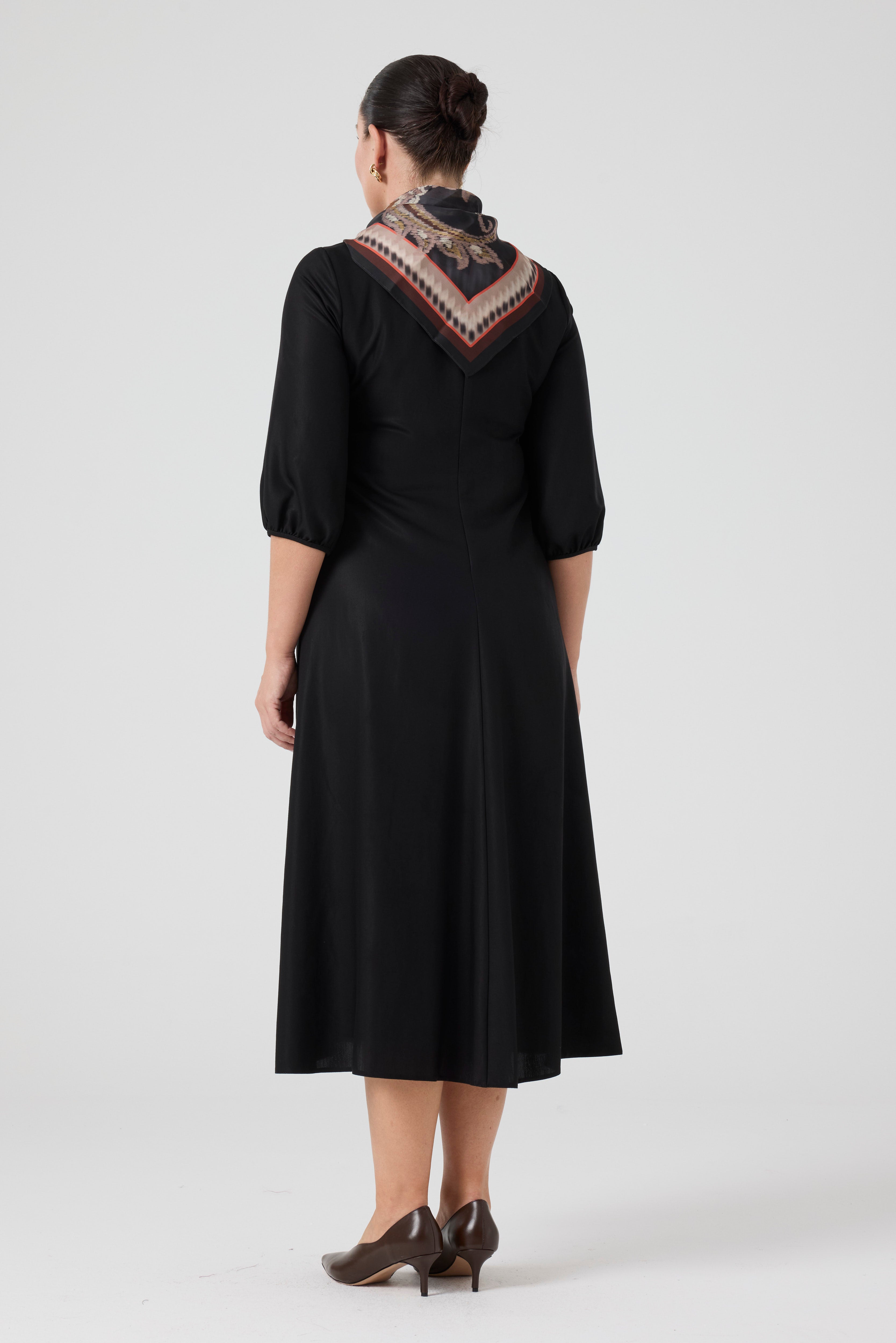 Fularlı Viskon Elbise Siyah