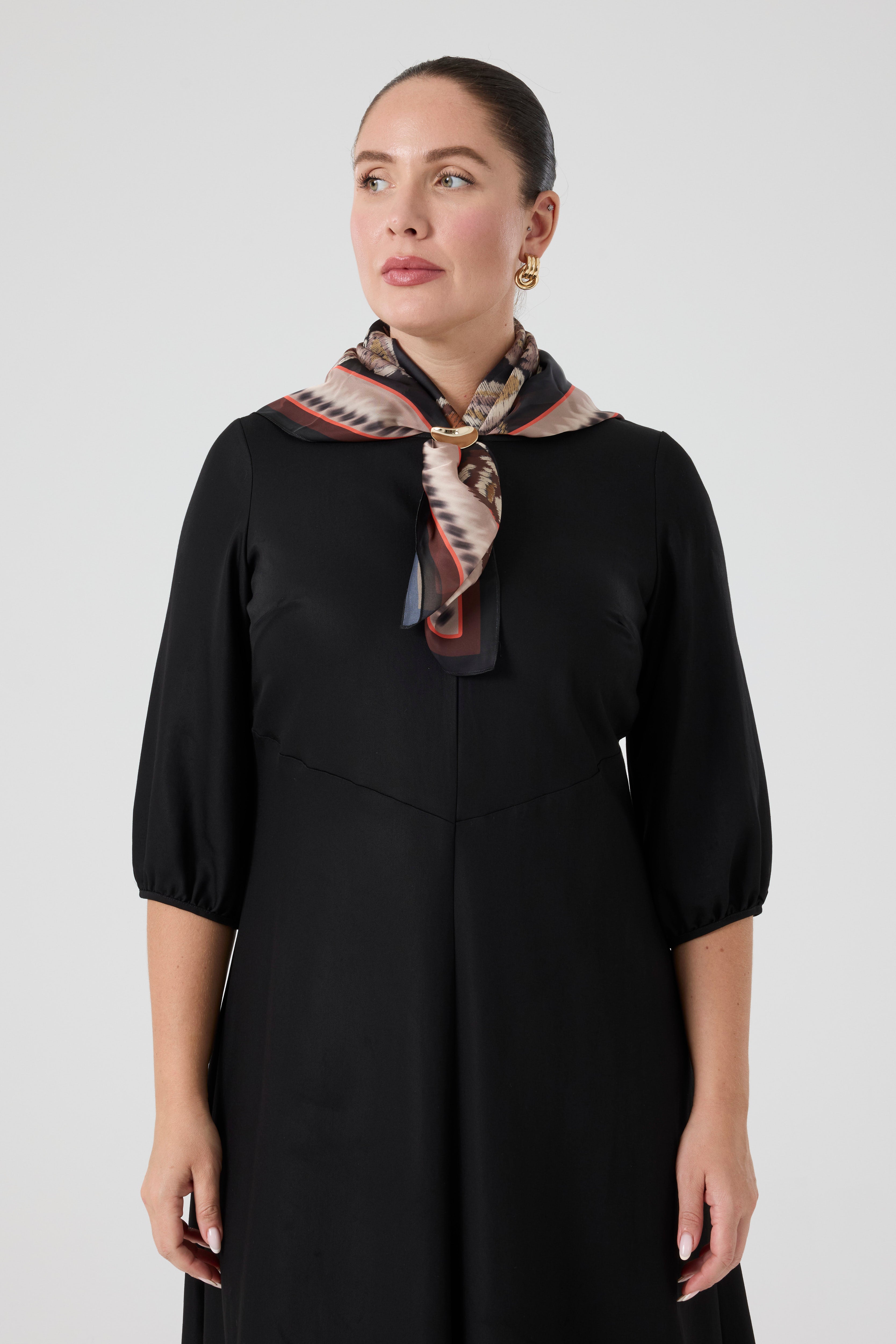 Fularlı Viskon Elbise Siyah