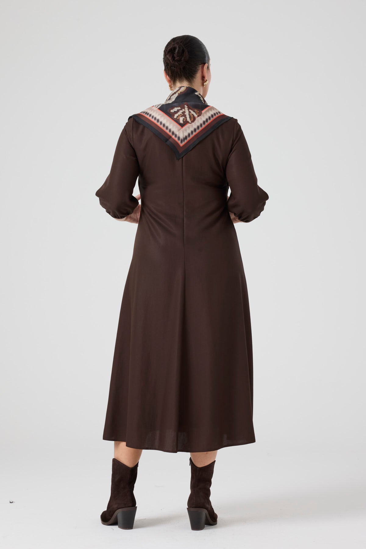 Fularlı Viskon Elbise Kahve