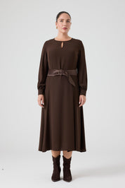 Saten Kemerli Kloş Elbise Kahve