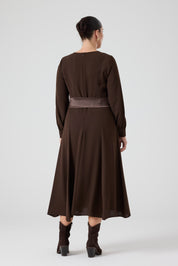 Saten Kemerli Kloş Elbise Kahve