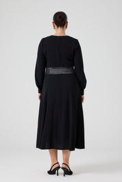 Saten Kemerli Kloş Elbise Siyah