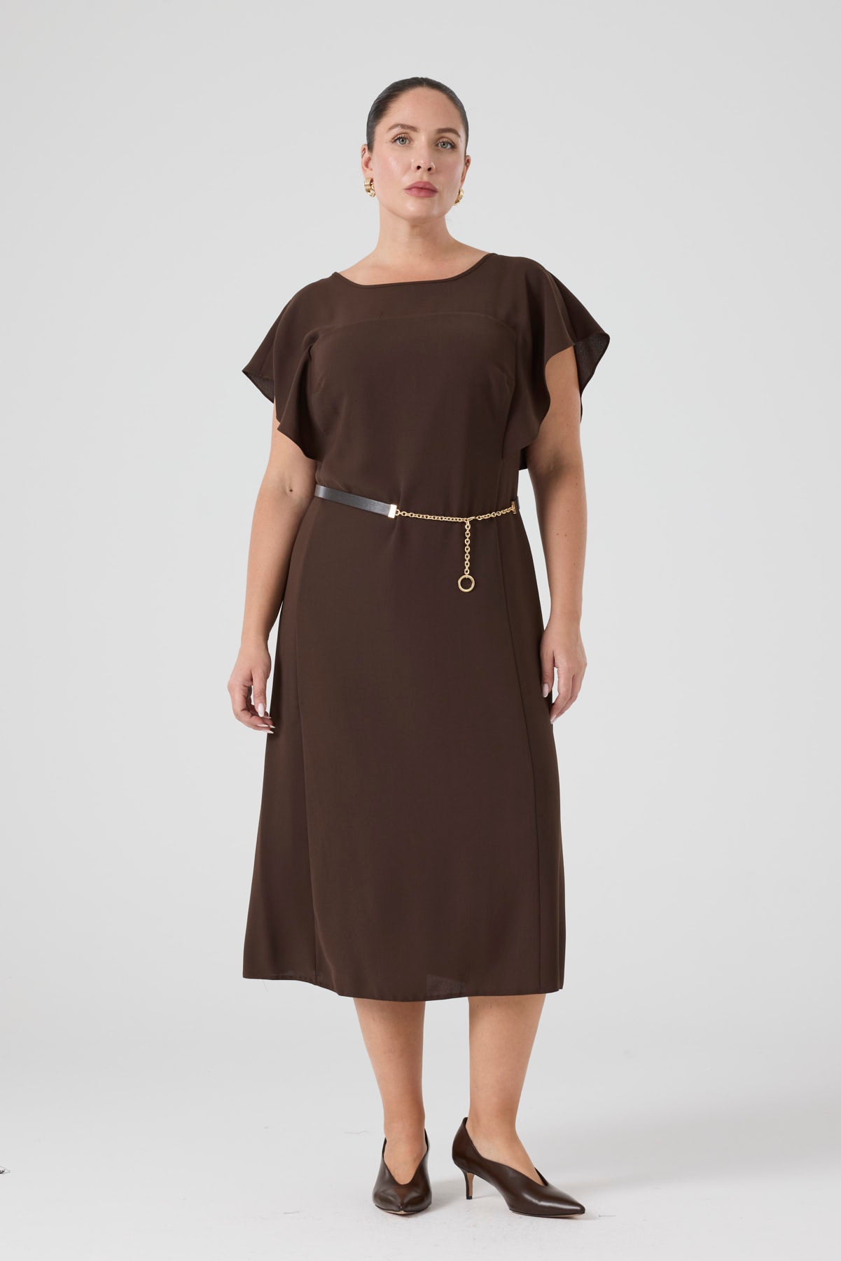 Kolları Volanlı Kemerli Elbise Kahve