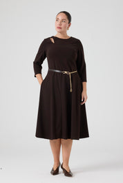 Damla Dekolteli Kemerli Örme Elbise Kahve