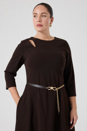 Damla Dekolteli Kemerli Örme Elbise Kahve