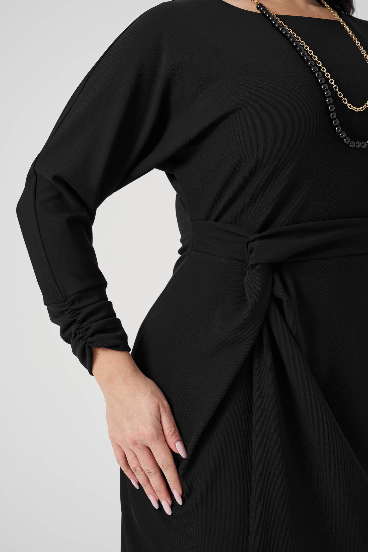 Büzgü Detaylı Elbise Siyah