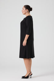 Yakası İşlemeli Örme Rahat Elbise Siyah