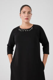 Yakası İşlemeli Örme Rahat Elbise Siyah