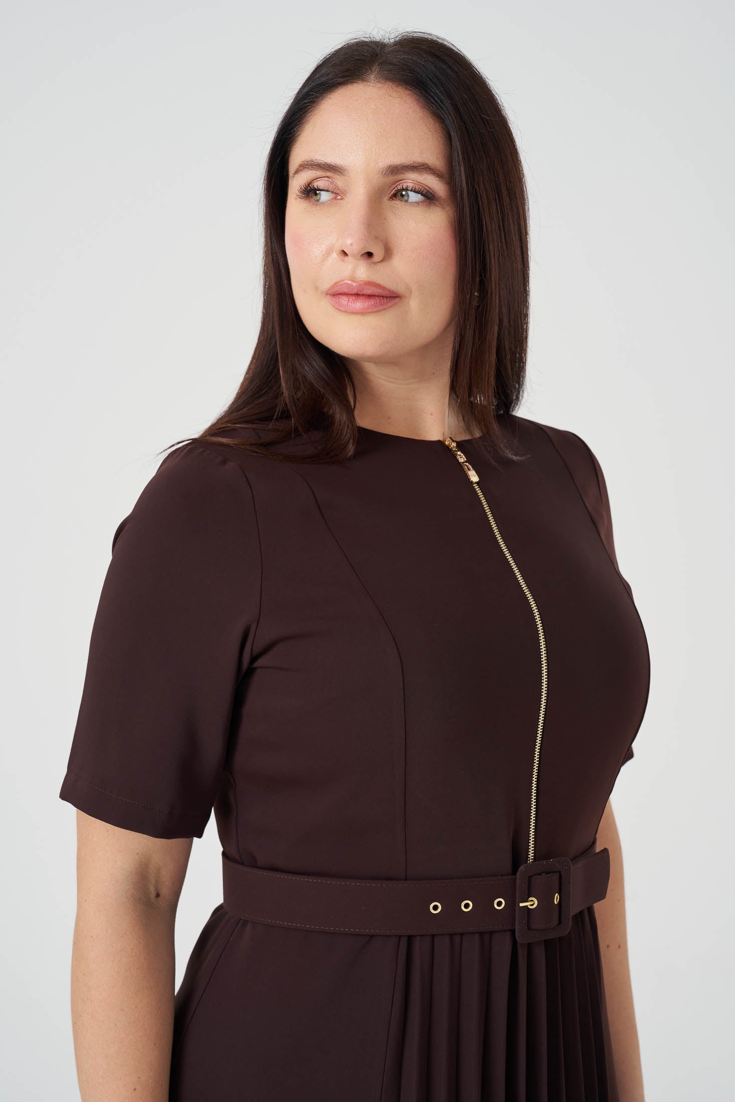 Piliseli Fermuarlı Elbise Kahve