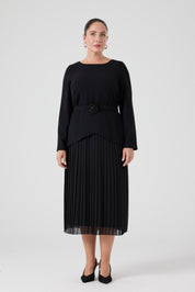 Eteği Piliseli Elbise Siyah