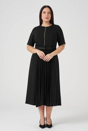 Piliseli Fermuarlı Elbise Siyah