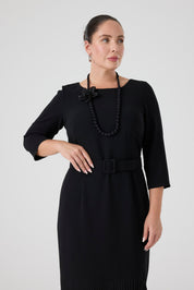 Pilise Detaylı Kemerli Elbise Siyah