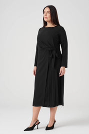 Yandan Bağlamalı Pilise Detaylı Elbise Siyah