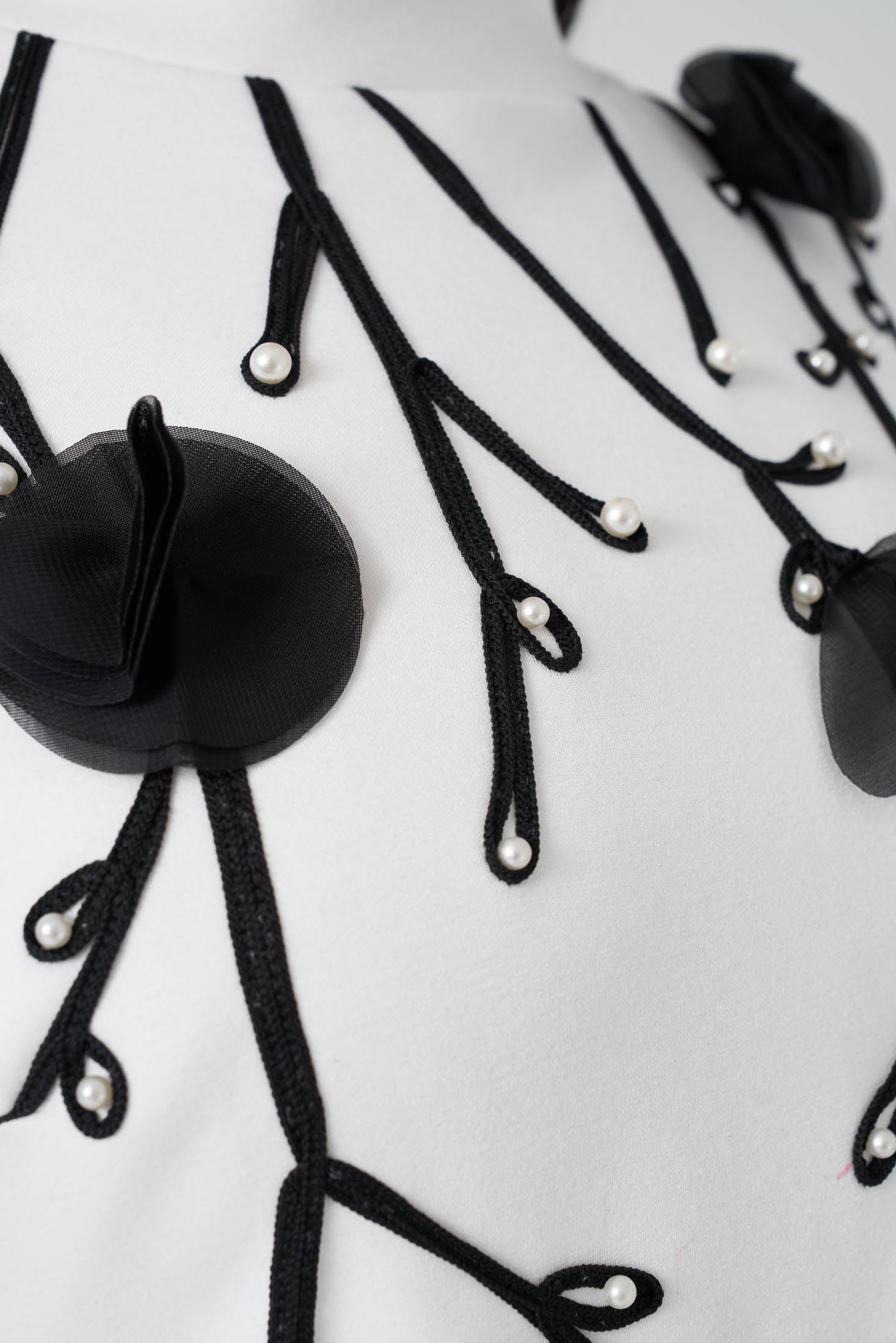 Nakış ve İşleme Detaylı Elbise Ekru