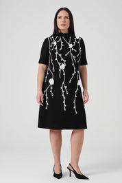 Nakış ve İşleme Detaylı Elbise Siyah
