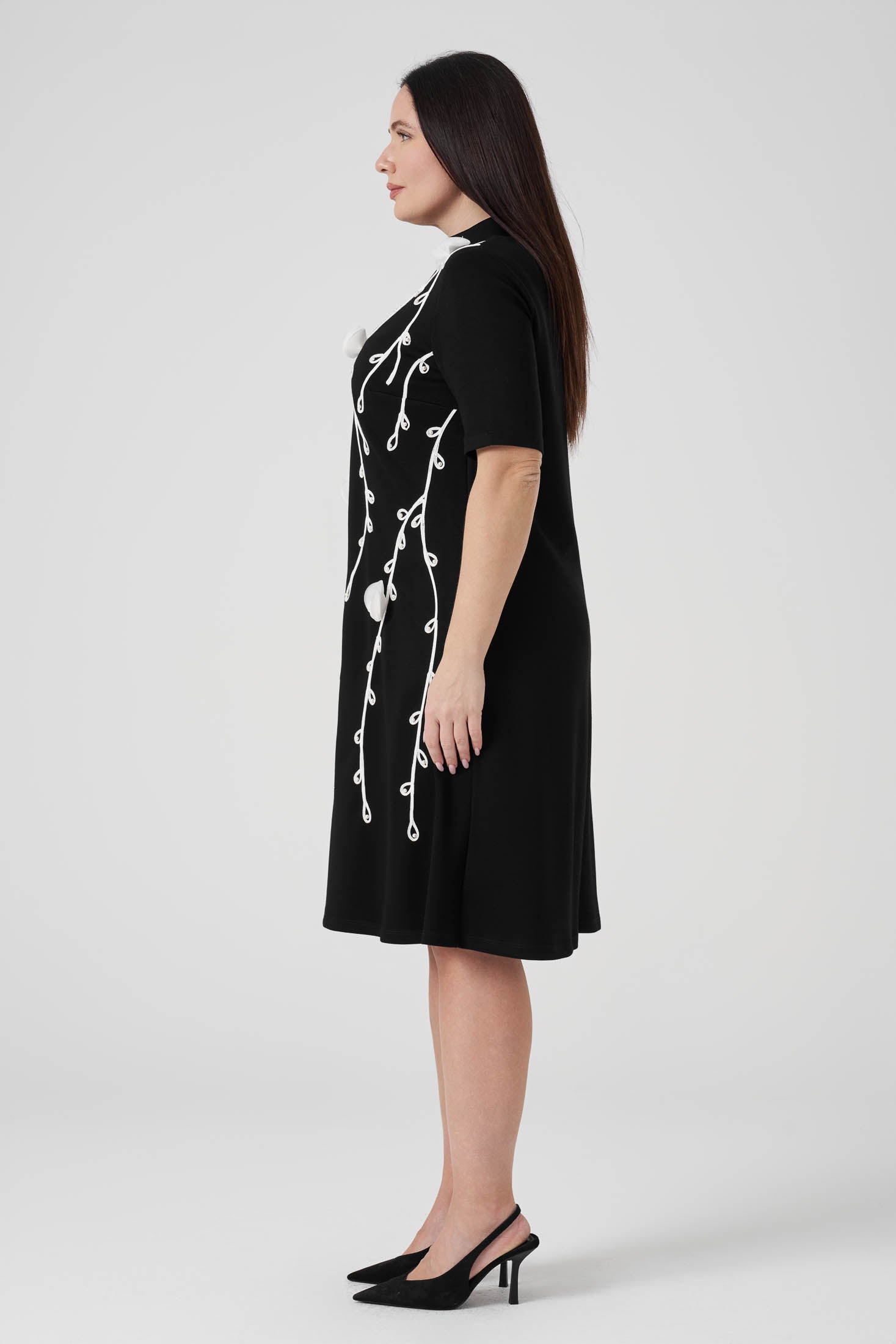 Nakış ve İşleme Detaylı Elbise Siyah