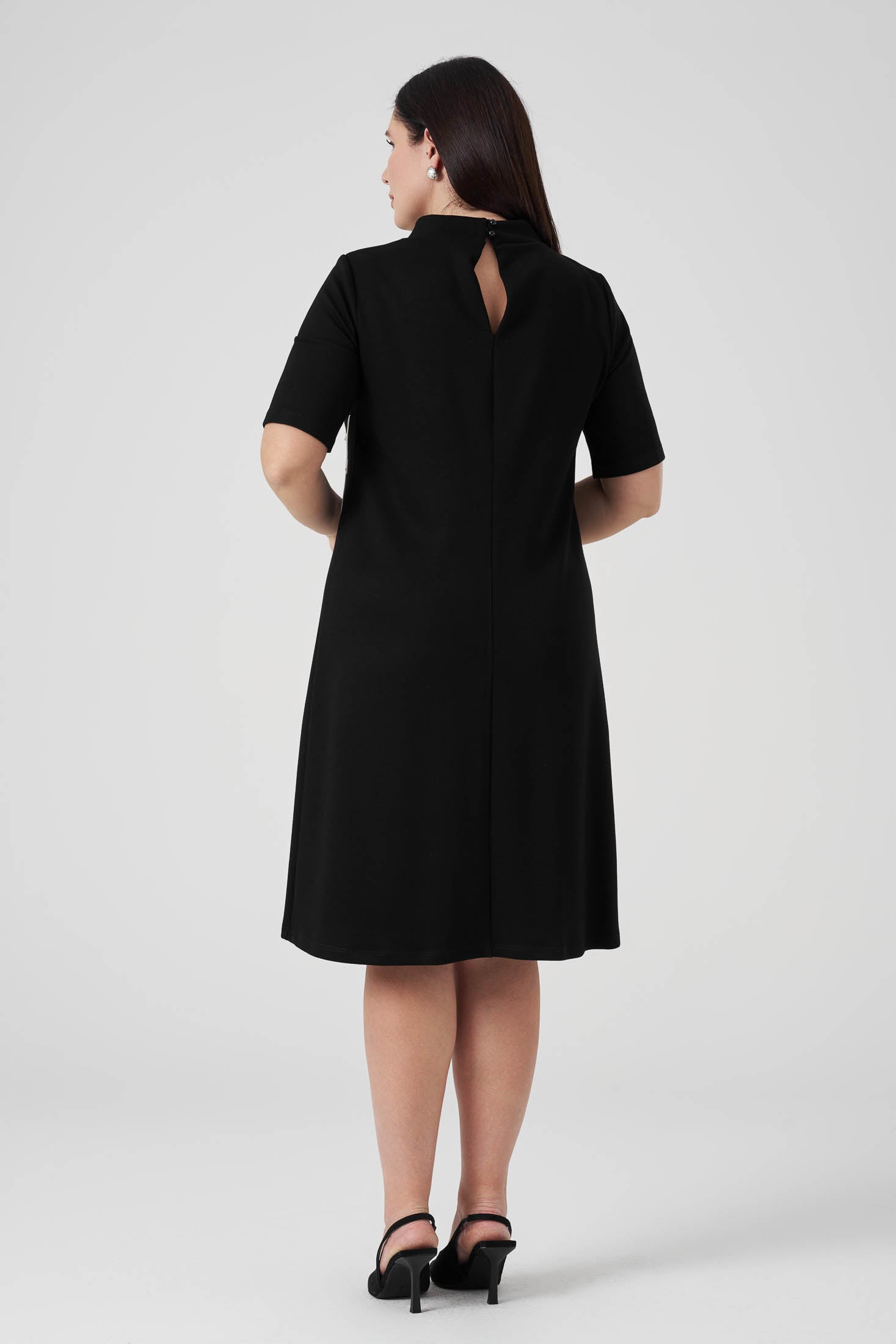 Nakış ve İşleme Detaylı Elbise Siyah