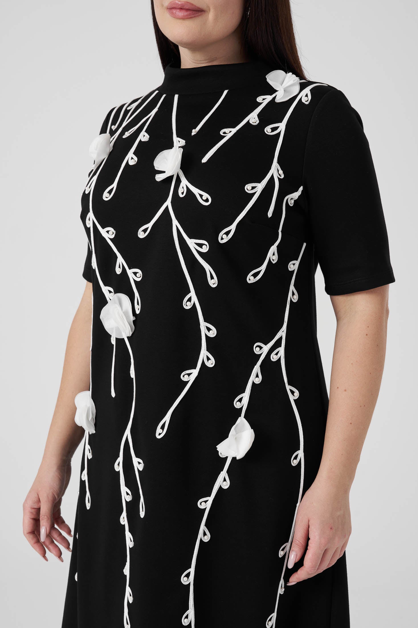 Nakış ve İşleme Detaylı Elbise Siyah