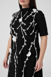 Nakış ve İşleme Detaylı Elbise Siyah