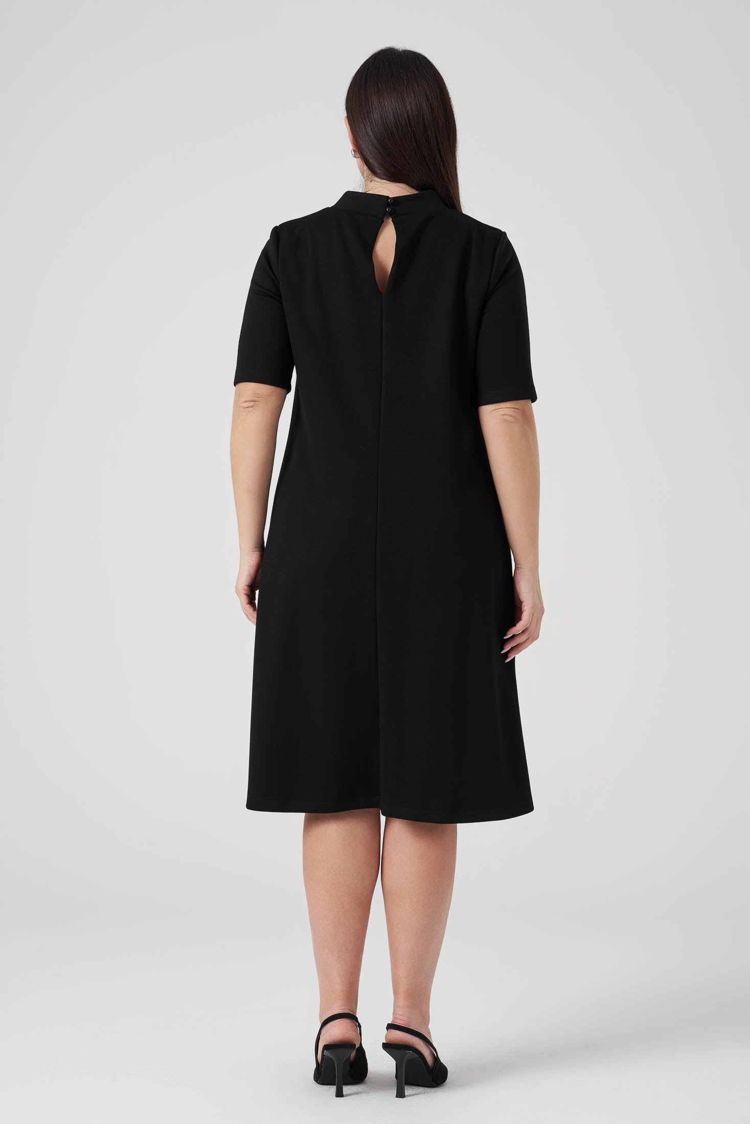 Nakışlı Örme Elbise Siyah