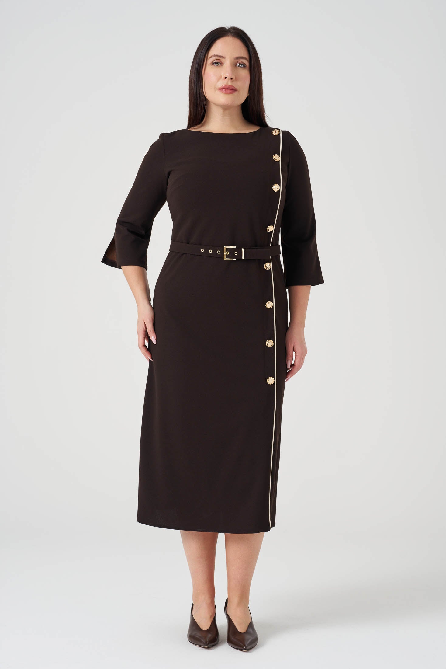 Düğme ve Biye Detaylı Kemerli Elbise Kahve