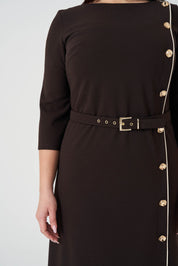 Düğme ve Biye Detaylı Kemerli Elbise Kahve