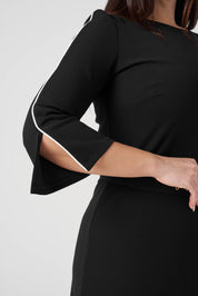 Düğme ve Biye Detaylı Kemerli Elbise Siyah