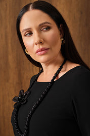 Pilise Detaylı Kemerli Elbise Siyah